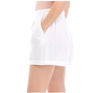 Wonderly Women's Linen Rayon Relaxed Pleat Front White Shorts XXl